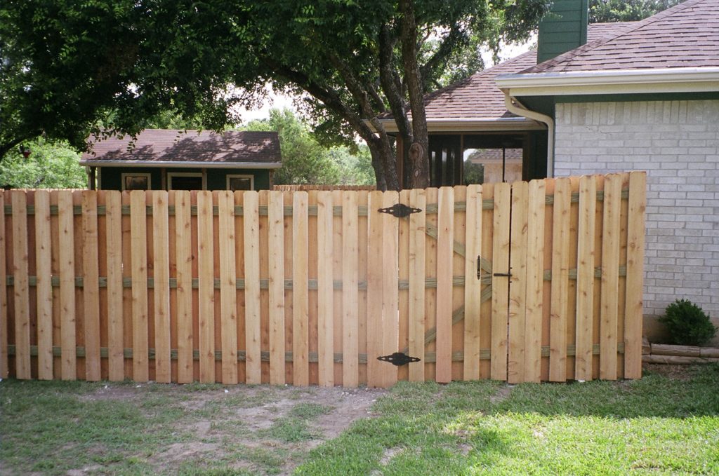 wood-privacy-fence-gate-l-e38a36e70515a8fd